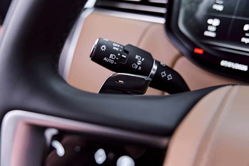 Used 2025 Land Rover Range Rover SE AWD/4WD image 61
