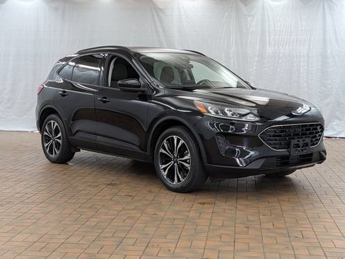 Certified 2022 Ford Escape SE w/ SE Sport Appearance Package AWD/4WD image 1