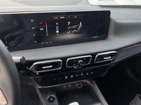 New 2026 Nissan Sentra SR image 11