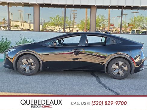 Used 2024 Toyota Prius LE image 4