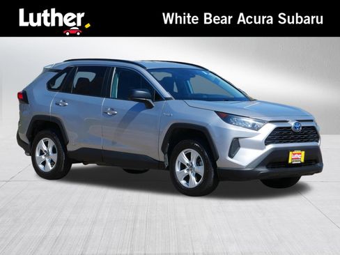 Used 2021 Toyota RAV4 LE AWD/4WD image 1