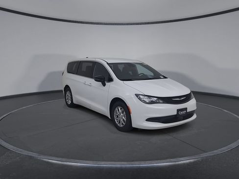 New 2027 Chrysler Pacifica LX FWD image 2