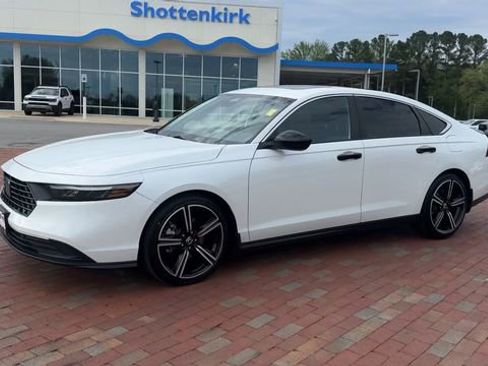 Certified 2024 Honda Accord Sport image 7