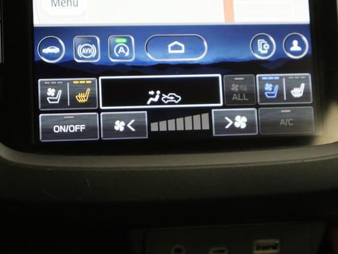 Used 2025 Subaru Forester Touring image 36