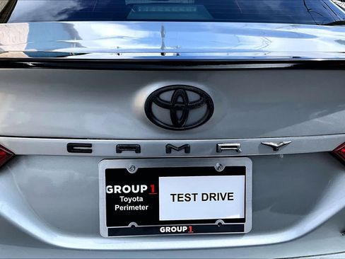 Used 2019 Toyota Camry XSE FWD image 31