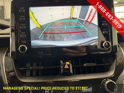 Used 2020 Toyota Corolla LE image 15