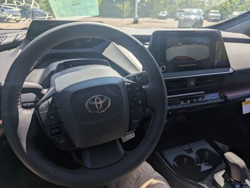 New 2027 Toyota Prius Plug-In Hybrid FWD image 35