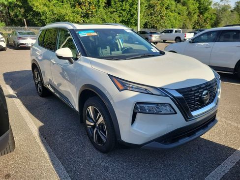Used 2021 Nissan Rogue SL FWD image 2