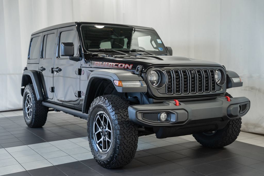 Used 2024 Jeep Wrangler Unlimited Rubicon w/ Technology Group AWD/4WD image 1