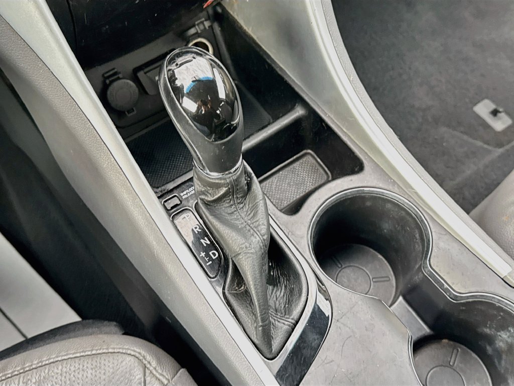 Used 2013 Hyundai Sonata Limited FWD image 18