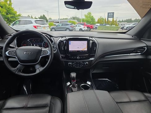 Used 2023 Chevrolet Traverse RS FWD image 6