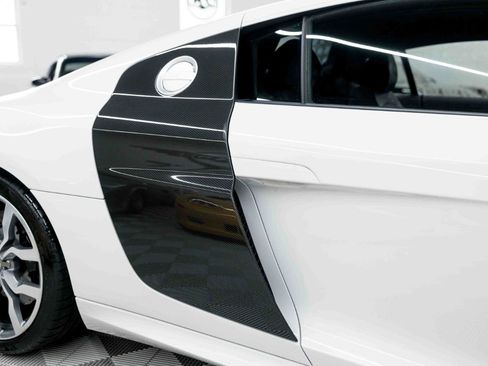 Used 2014 Audi R8 V10 AWD/4WD image 25