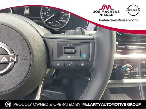 New 2025 Nissan Pathfinder SV w/ Black Appearance Package image 14