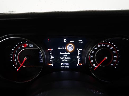 Used 2022 Jeep Wrangler Unlimited Rubicon AWD/4WD image 16