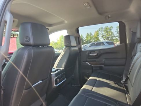 Used 2021 GMC Sierra 1500 SLT w/ SLT Convenience Package AWD/4WD image 32
