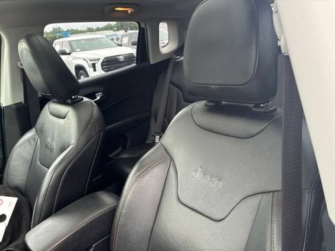Used 2020 Jeep Compass Limited AWD/4WD image 8