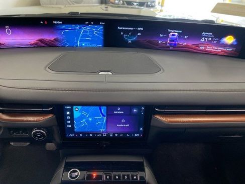 New 2026 Lincoln Navigator Black Label image 32