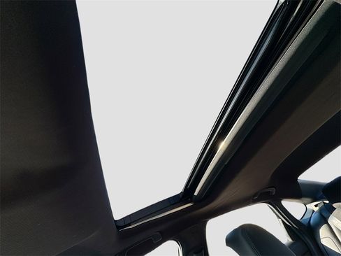 Used 2025 Honda Civic Sport Touring image 21