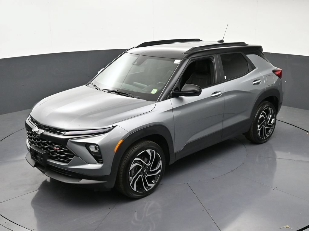 Used 2025 Chevrolet TrailBlazer RS w/ Driver Confidence Package AWD/4WD image 16