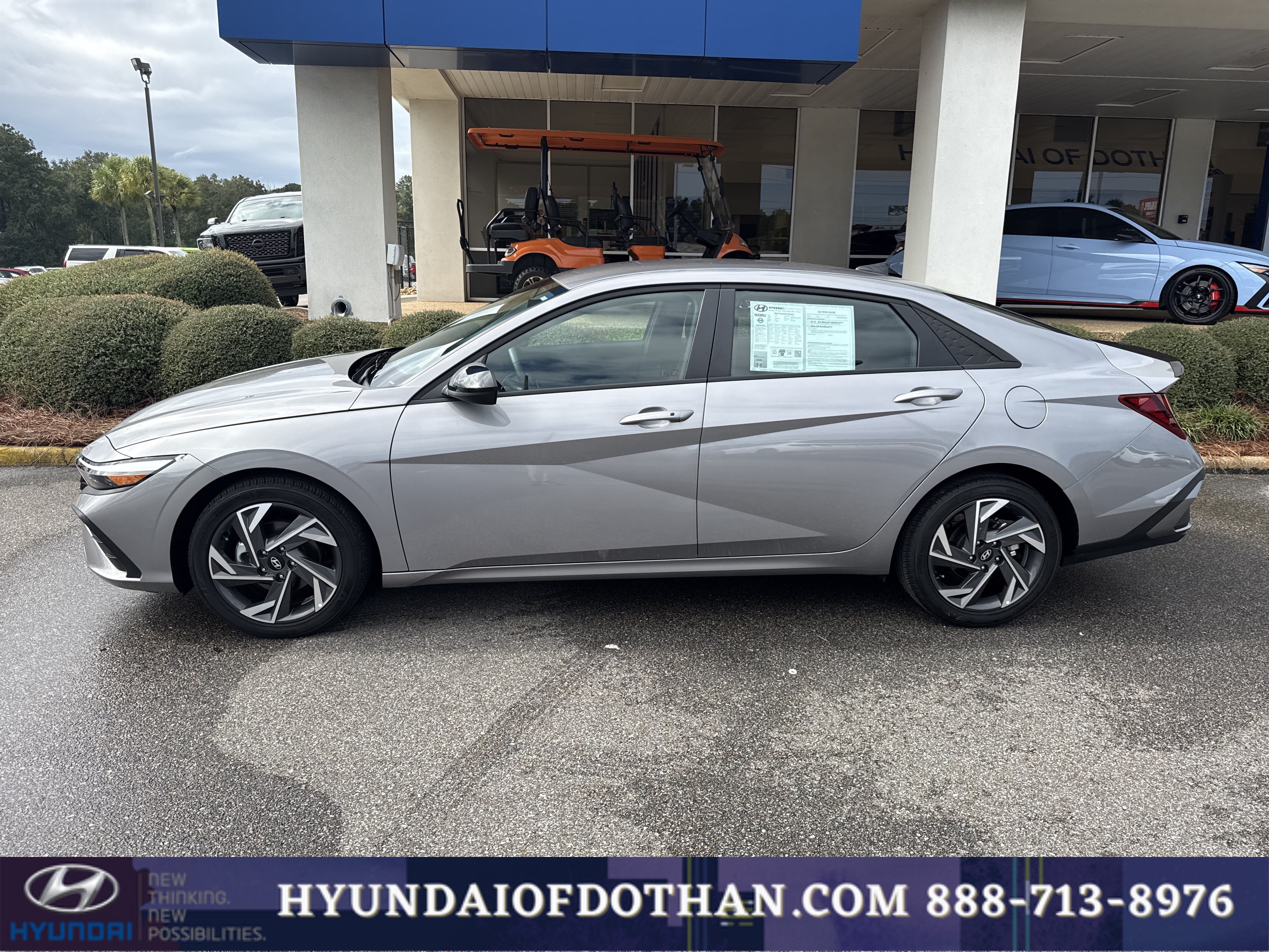 Certified 2025 Hyundai Elantra Sport FWD image 2