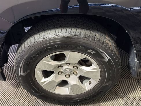 Used 2022 RAM 1500 Big Horn AWD/4WD image 12