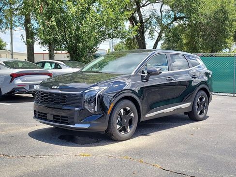 New 2026 Kia Sportage LX w/ LX Convenience Package FWD image 2