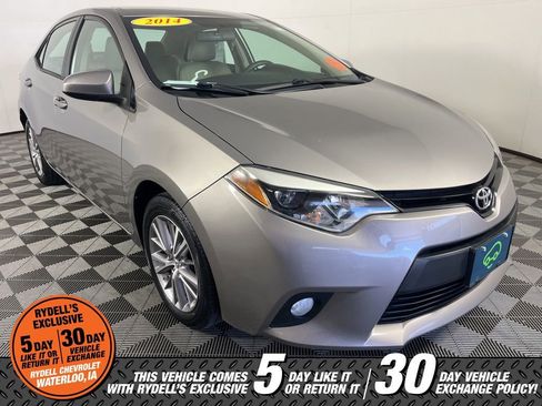 Used 2014 Toyota Corolla LE FWD image 1