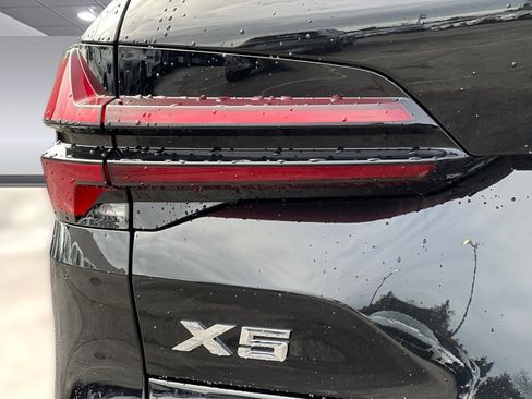 New 2026 BMW X5 xDrive50e AWD/4WD image 13
