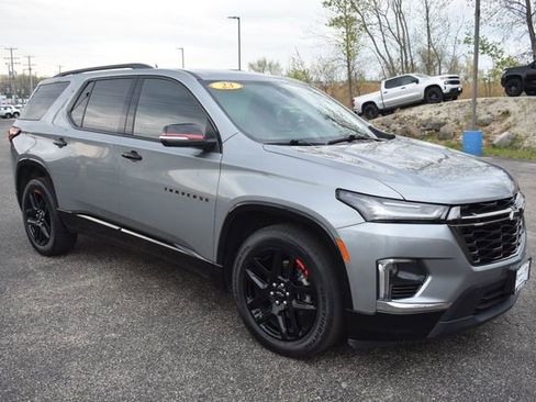 Used 2023 Chevrolet Traverse Premier w/ Redline Edition AWD/4WD image 10