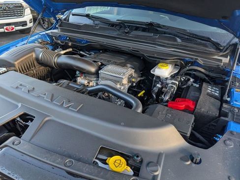 New 2026 RAM 1500 4x4 Crew Cab image 32