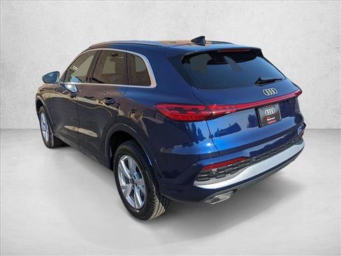 Used 2025 Audi Q5 Premium image 7