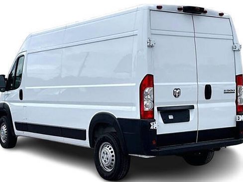 Used 2026 RAM ProMaster 2500 w/ Convenience Group FWD image 5