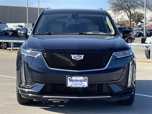 Used 2021 Cadillac XT6 Sport w/ Platinum Package image 8