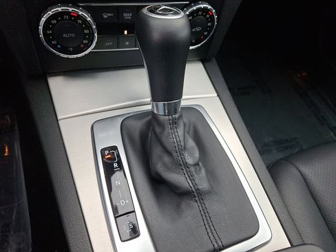 Used 2013 Mercedes-Benz C 300 Sport image 15