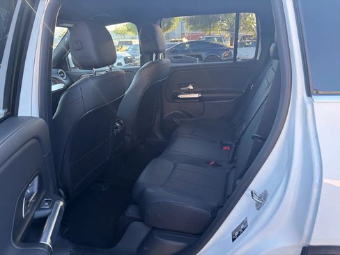 Used 2023 Mercedes-Benz EQB 250+ image 10