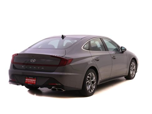Used 2023 Hyundai Sonata SEL image 2
