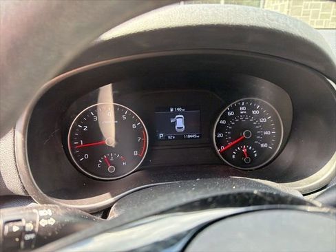 Used 2020 Kia Sportage LX image 7