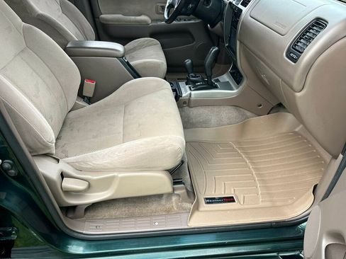 Used 2001 Toyota 4Runner SR5 AWD/4WD image 81