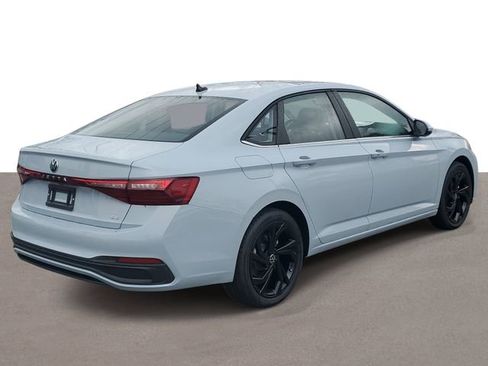 New 2026 Volkswagen Jetta SE FWD image 4