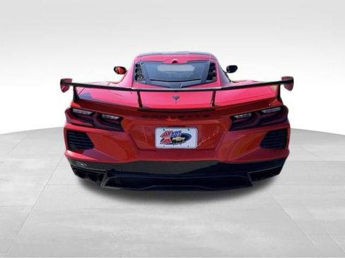 Used 2025 Chevrolet Corvette Stingray Premium Cpe w/ Battery Protection Package RWD image 5
