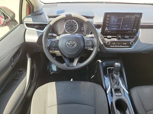 Used 2022 Toyota Corolla LE w/ LE Convenience Package FWD image 16
