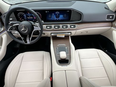 New 2026 Mercedes-Benz GLE 450 4MATIC image 13
