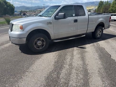 Used 2005 Ford F150 XLT AWD/4WD image 2
