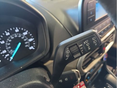 Used 2020 Ford EcoSport S image 28
