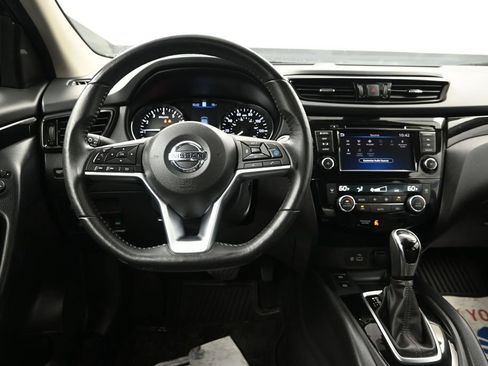 Used 2022 Nissan Rogue Sport SL AWD/4WD image 30