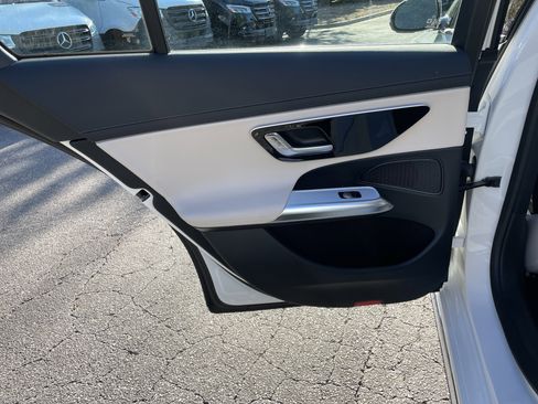New 2026 Mercedes-Benz E 350 4MATIC Sedan image 35