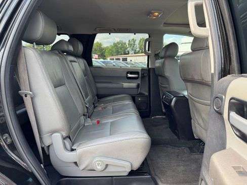 Used 2016 Toyota Sequoia Limited AWD/4WD image 19