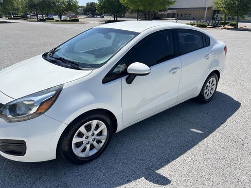Used 2015 Kia Rio LX w/ Power Package FWD image 2