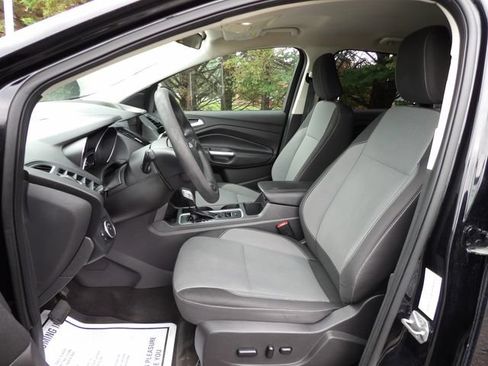 Used 2019 Ford Escape SE AWD/4WD image 16
