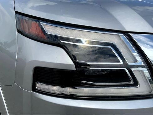 Used 2021 Nissan Armada SL image 27